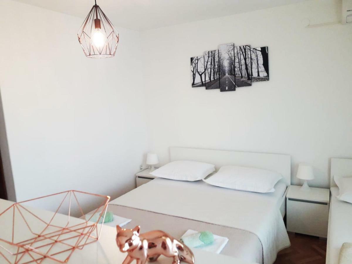 Apartments Mira Makarska Kültér fotó